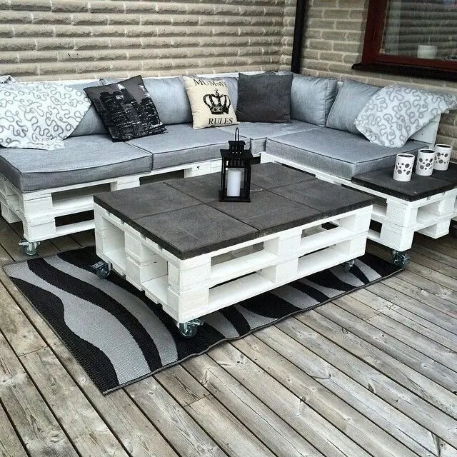 Lounge exterior